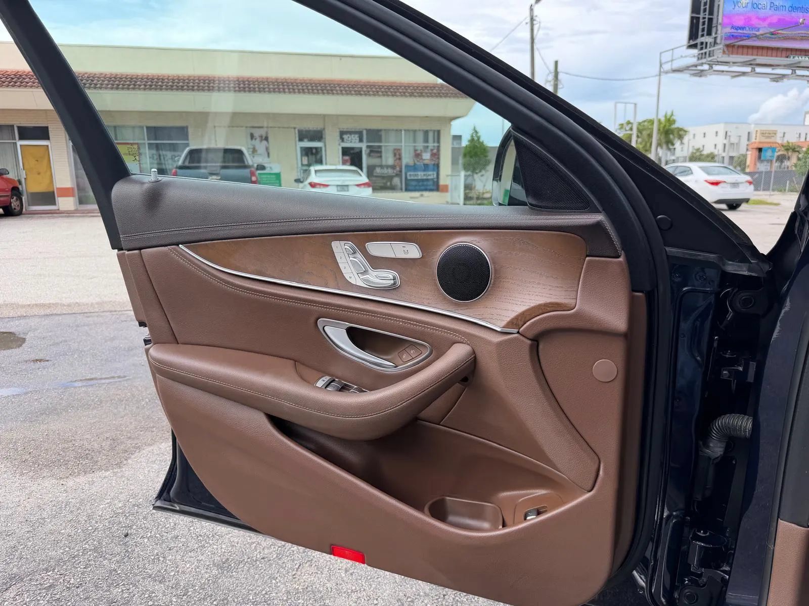 Used 2019 Mercedes-Benz E 450 4MATIC Wagon image 9