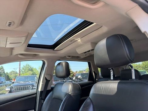 Used 2017 Dodge Journey Crossroad FWD image 25
