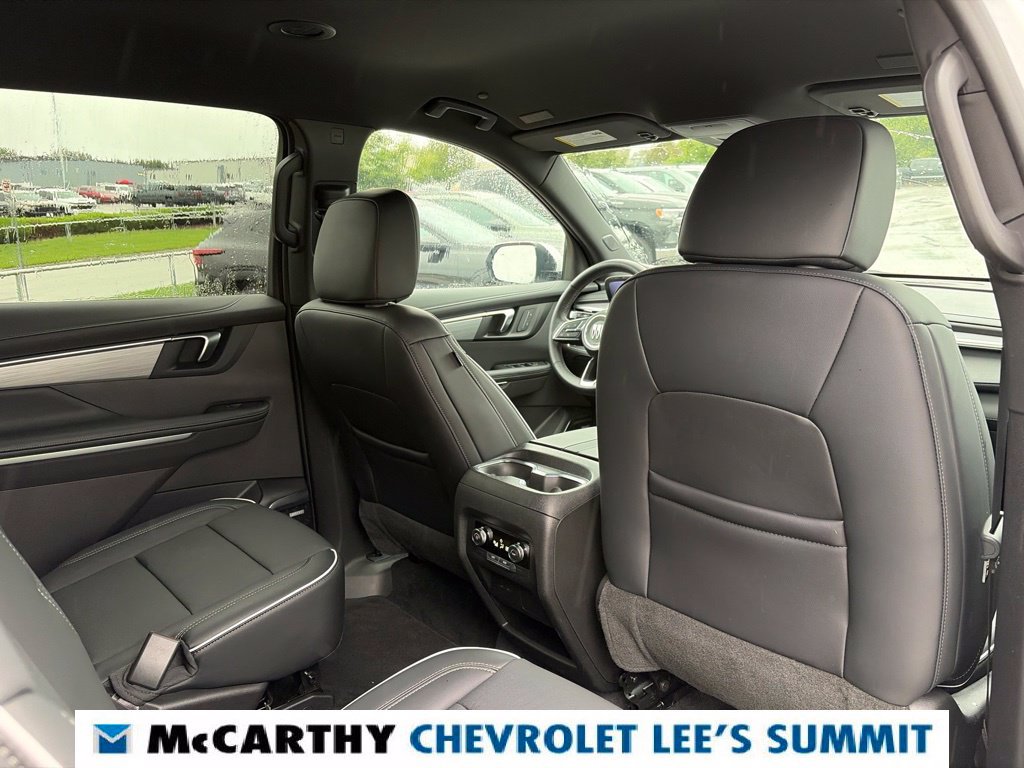 Used 2026 Buick Enclave Preferred FWD image 33