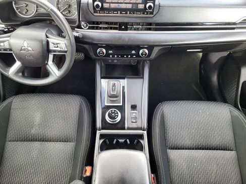 Used 2022 Mitsubishi Outlander ES image 20