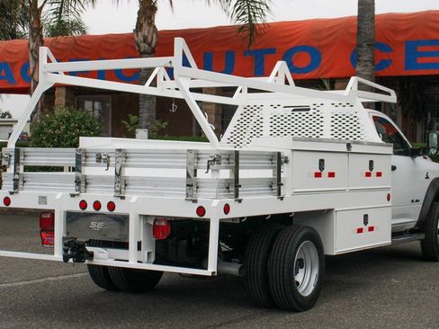 Used 2020 RAM 5500 Tradesman w/ Ambulance Prep Group RWD image 10