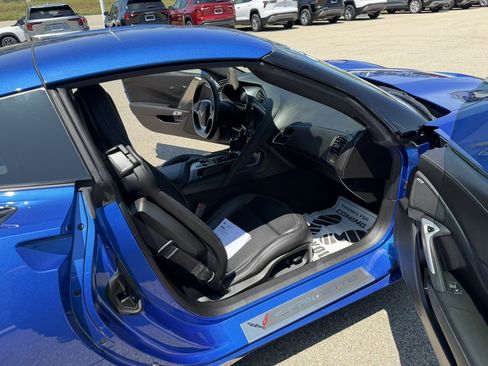 Used 2019 Chevrolet Corvette Stingray Coupe w/ Battery Protection Package RWD image 31