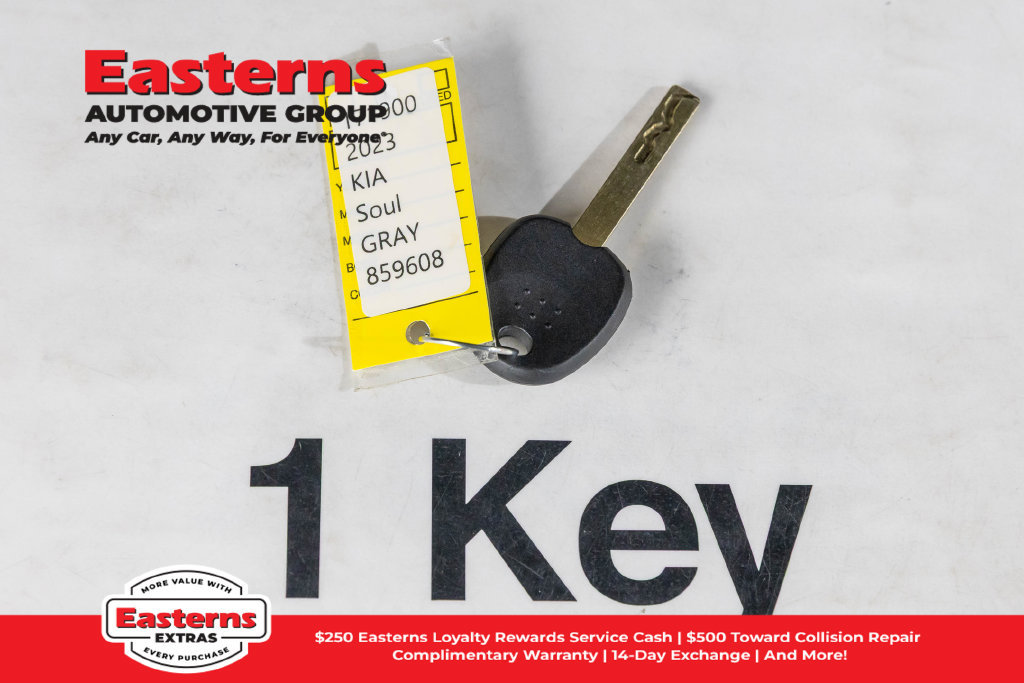 Used 2023 Kia Soul LX w/ LX Technology Package FWD image 26