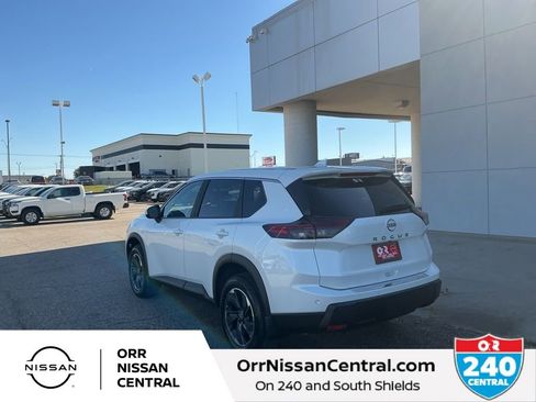 New 2026 Nissan Rogue SV FWD image 7