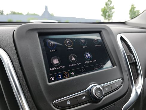 Used 2024 Chevrolet Equinox LT FWD image 4