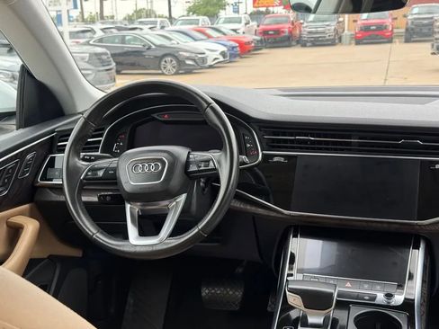 Used 2019 Audi Q8 Premium w/ Convenience Package AWD/4WD image 13