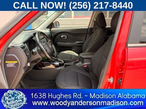 Used 2015 Kia Soul + w/ Audio Package FWD image 9