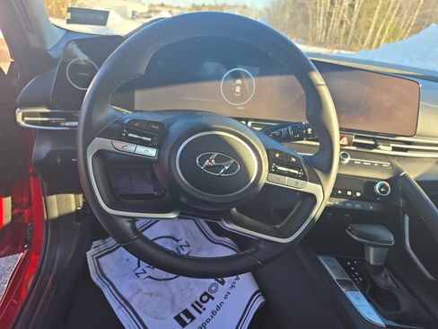 Used 2023 Hyundai Elantra SEL w/ Convenience Package image 21