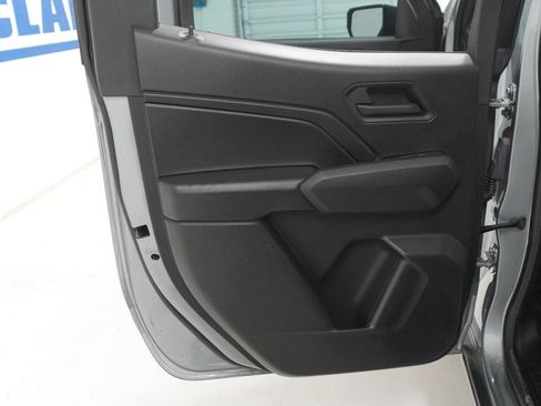 Used 2025 Chevrolet Colorado Trail Boss AWD/4WD image 26
