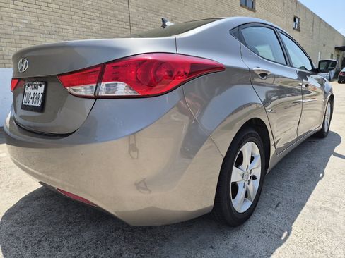 Used 2013 Hyundai Elantra GLS FWD image 3