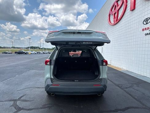 Used 2021 Toyota RAV4 XLE Premium FWD image 26
