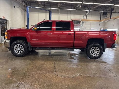 Used 2018 Chevrolet Silverado 2500 LT w/ LT Convenience Package AWD/4WD image 3