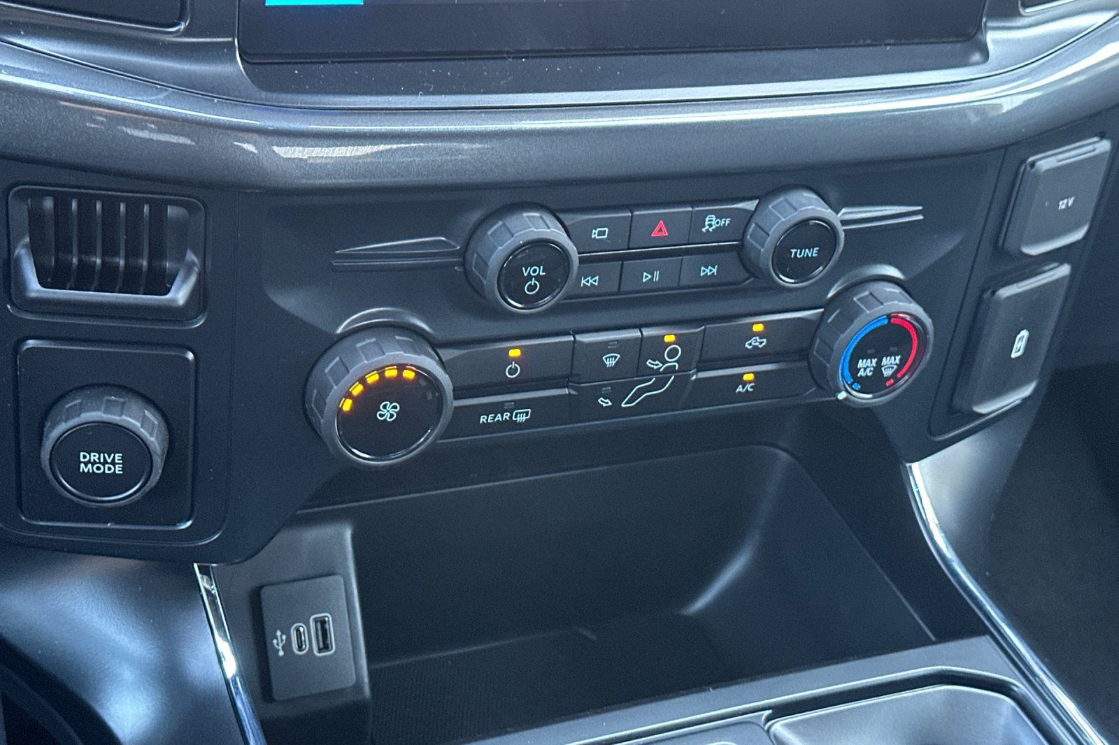 New 2026 Ford F150 STX w/ Equipment Group 200A RWD image 19