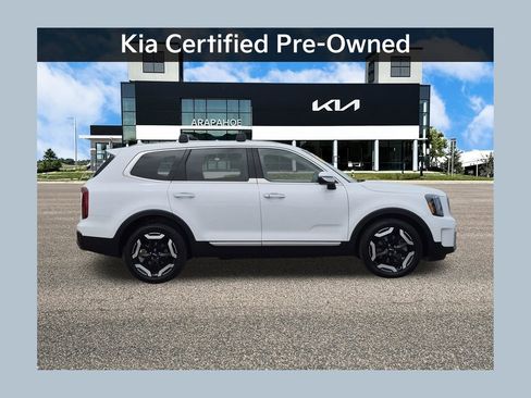 Certified 2025 Kia Telluride S AWD/4WD image 1
