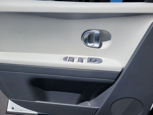 Certified 2024 Hyundai Ioniq 5 SEL RWD image 20