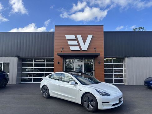 Used 2020 Tesla Model 3 Long Range AWD/4WD image 1