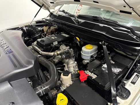 Used 2019 RAM 3500 Tradesman w/ Chrome Appearance Group image 44