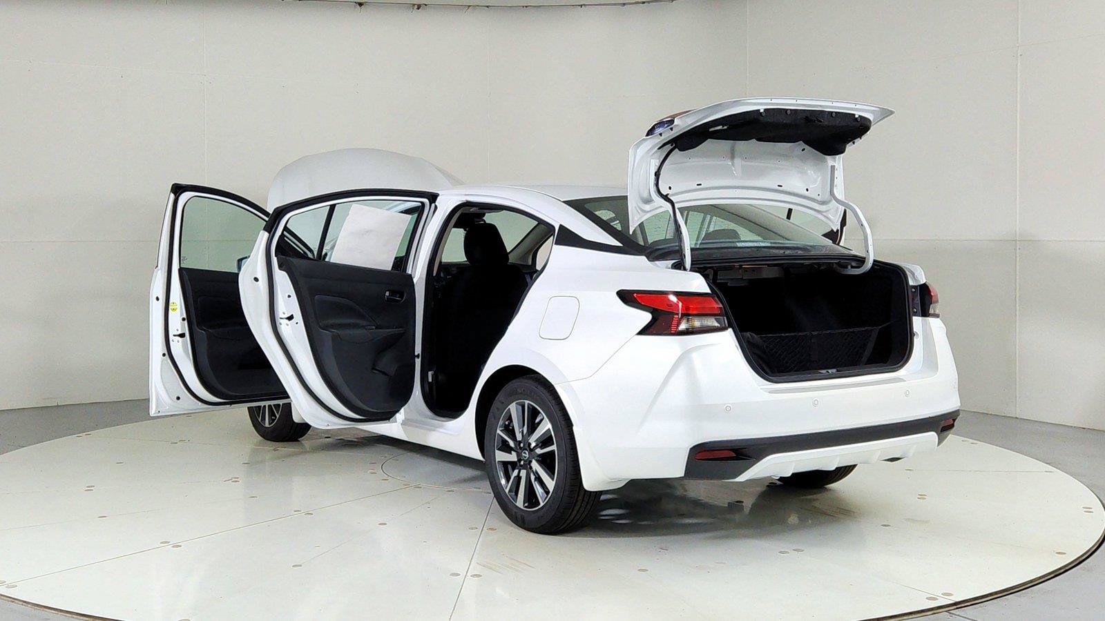 Used 2025 Nissan Versa SV w/ Trunk Package FWD image 11