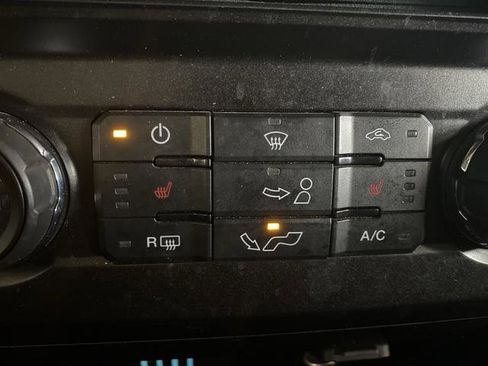 Used 2018 Ford F150 XLT w/ Equipment Group 302A Luxury image 4