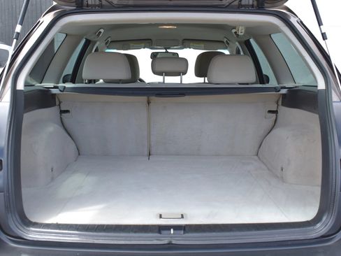 Used 2008 Subaru Outback 2.5i L.L. Bean AWD/4WD image 41