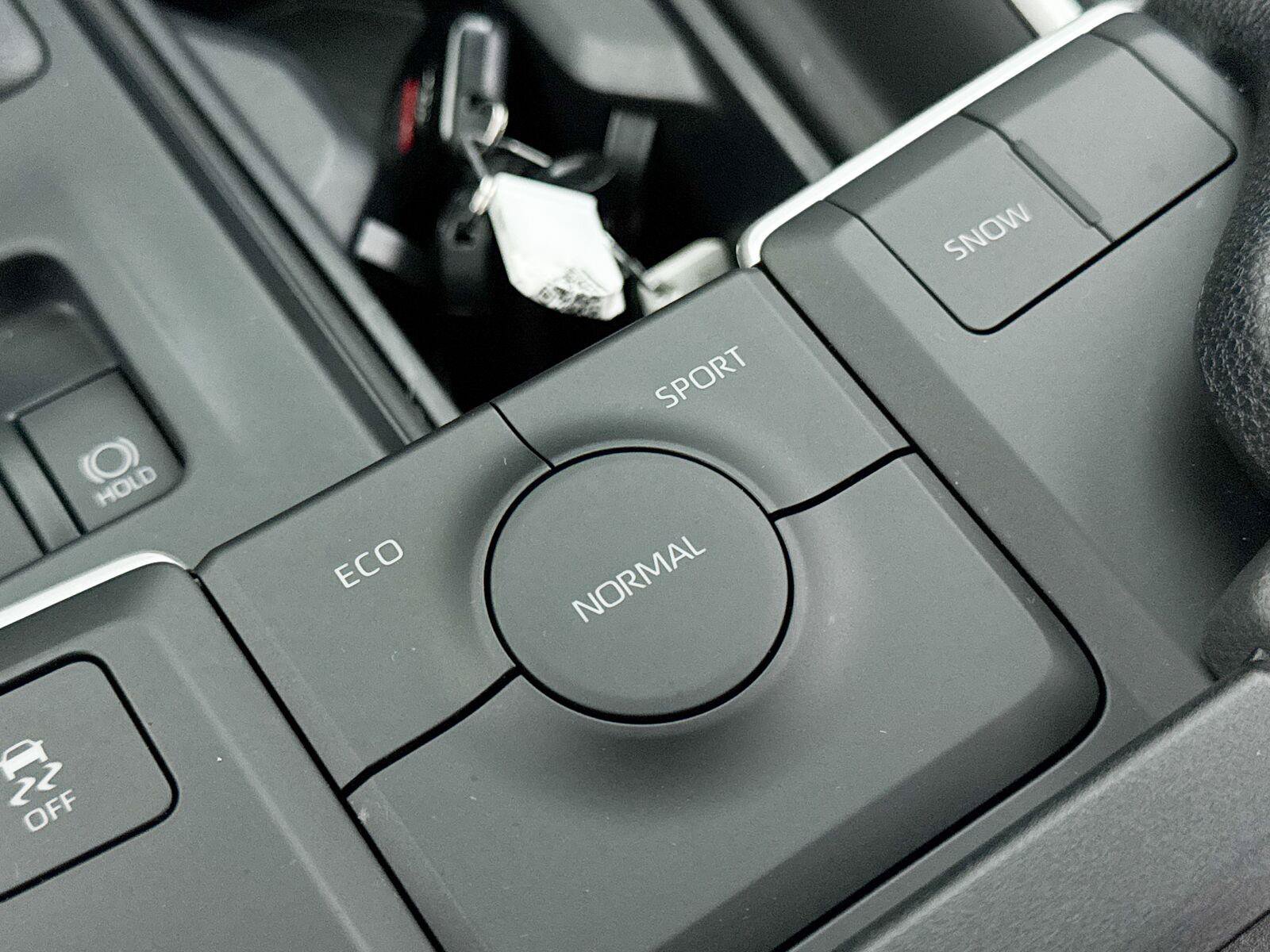 Used 2025 Toyota Grand Highlander FWD image 9