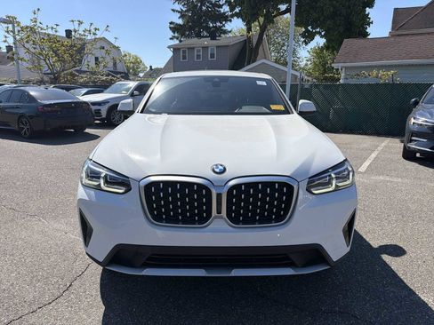 Certified 2025 BMW X4 xDrive30i w/ Convenience Package AWD/4WD image 4