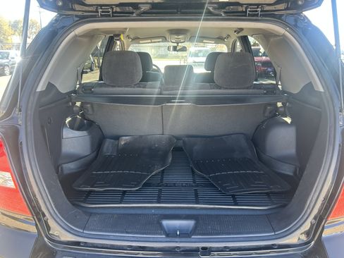 Used 2008 Kia Sorento LX w/ Sport Pkg image 10