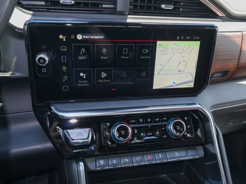 New 2026 GMC Sierra 3500 Denali Ultimate AWD/4WD image 17