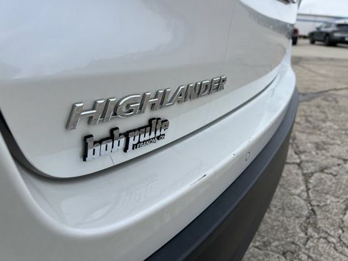 Used 2018 Toyota Highlander Limited AWD/4WD image 33