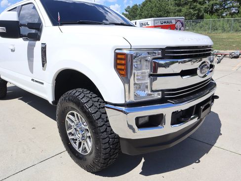 Used 2019 Ford F250 Lariat w/ Lariat Value Package image 35