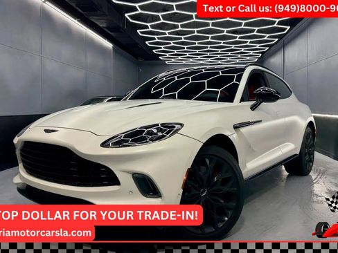 Used 2023 Aston Martin DBX image 1