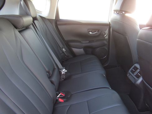 Used 2025 Acura ADX FWD image 12