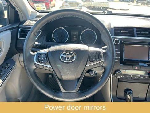 Used 2015 Toyota Camry LE image 19