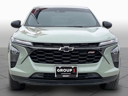 Used 2024 Chevrolet Trax RS FWD image 4