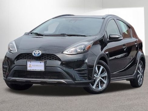 Used 2018 Toyota Prius C Three FWD image 1