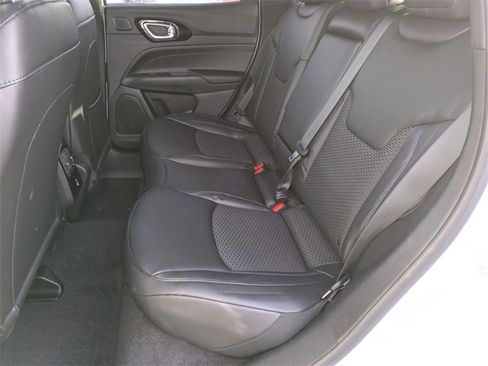 Certified 2026 Jeep Compass Latitude image 25