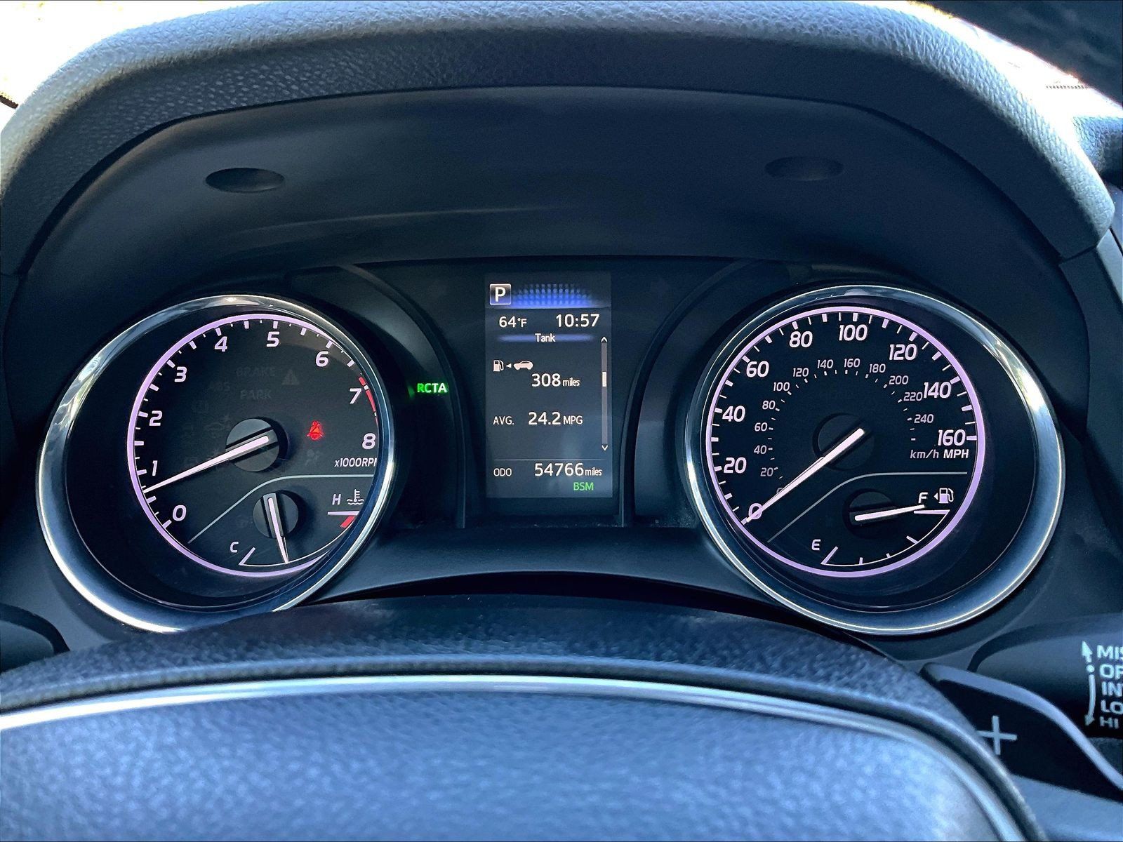 Used 2019 Toyota Camry SE w/ Convenience Package FWD image 13