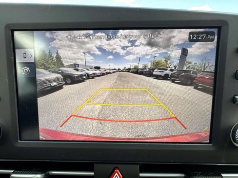 Used 2024 Hyundai Elantra SE FWD image 22