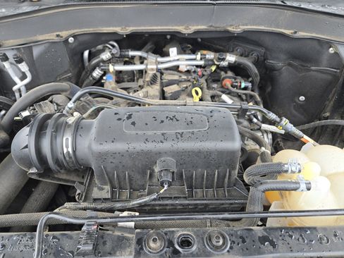 Used 2023 Ford Explorer XLT w/ Equipment Group 202A image 30