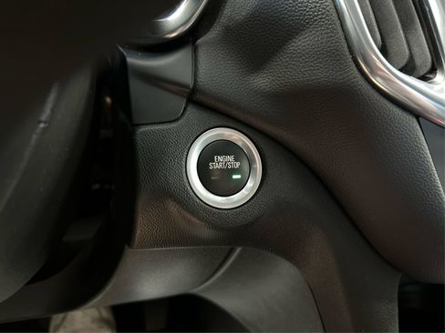 Used 2023 Chevrolet Equinox LT FWD image 27