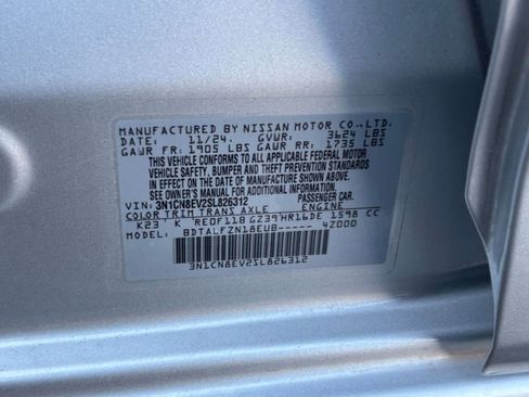 Used 2025 Nissan Versa SV FWD image 27