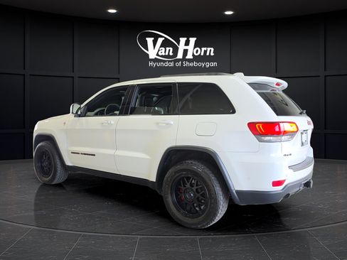 Used 2018 Jeep Grand Cherokee Trailhawk w/ Trailhawk Luxury Group AWD/4WD image 5