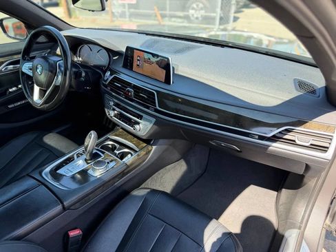 Used 2016 BMW 740i RWD image 46