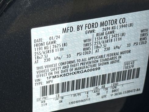 Used 2024 Ford Explorer XLT w/ Equipment Group 202A image 32