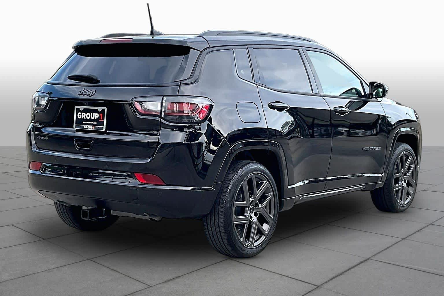 Used 2025 Jeep Compass Limited w/ High Altitude Package AWD/4WD image 13