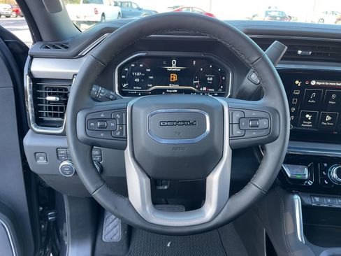 Used 2025 GMC Sierra 3500 Denali w/ Denali Reserve Package image 16