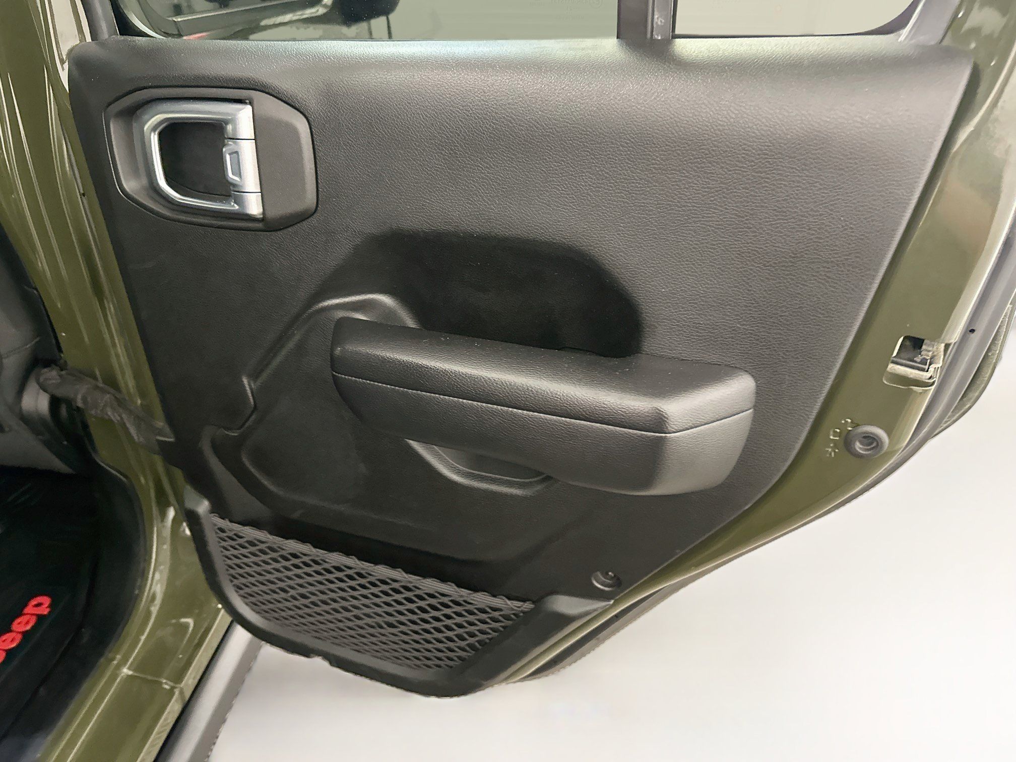 Used 2021 Jeep Wrangler Unlimited Rubicon w/ LED Lighting Group AWD/4WD image 31