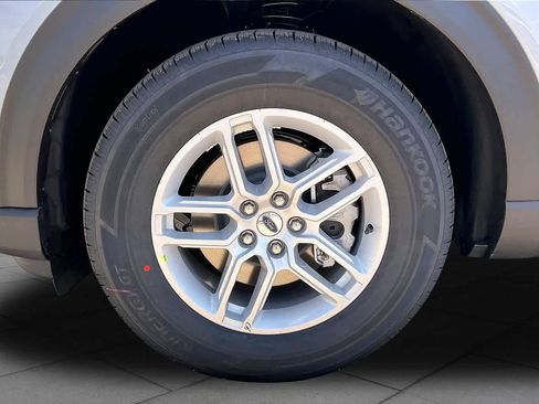 New 2026 Ford Explorer Active image 11