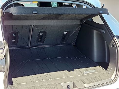 New 2026 Chevrolet Trax ACTIV w/ Sunroof Package FWD image 11