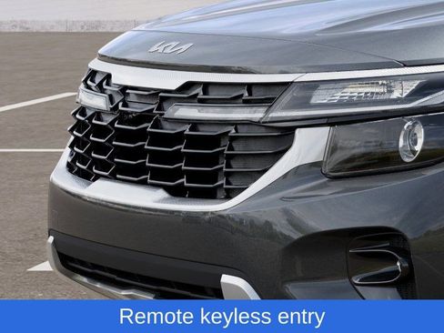 New 2026 Kia Seltos EX image 13